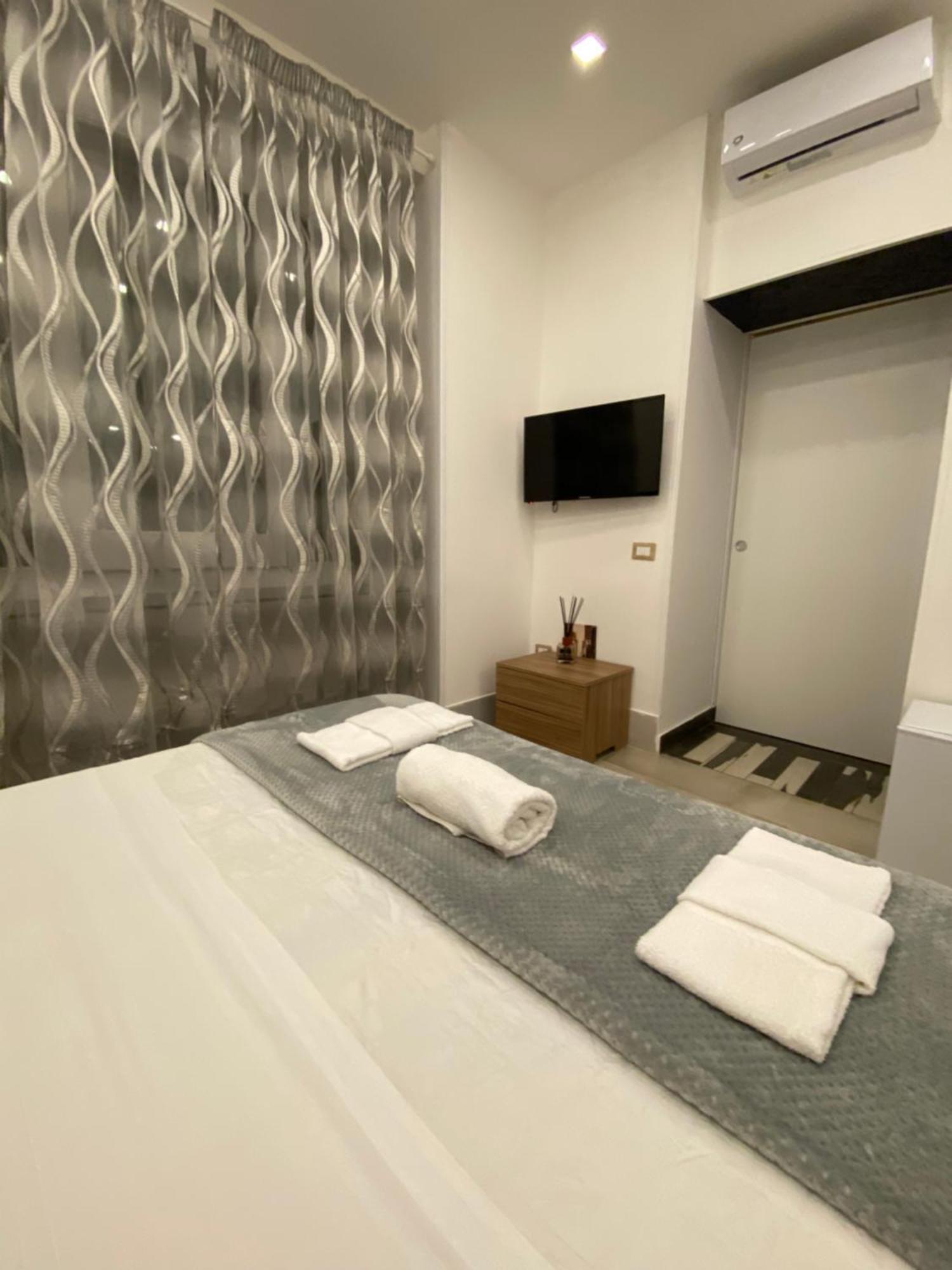 Pippo'S Suite Napoli Dış mekan fotoğraf
